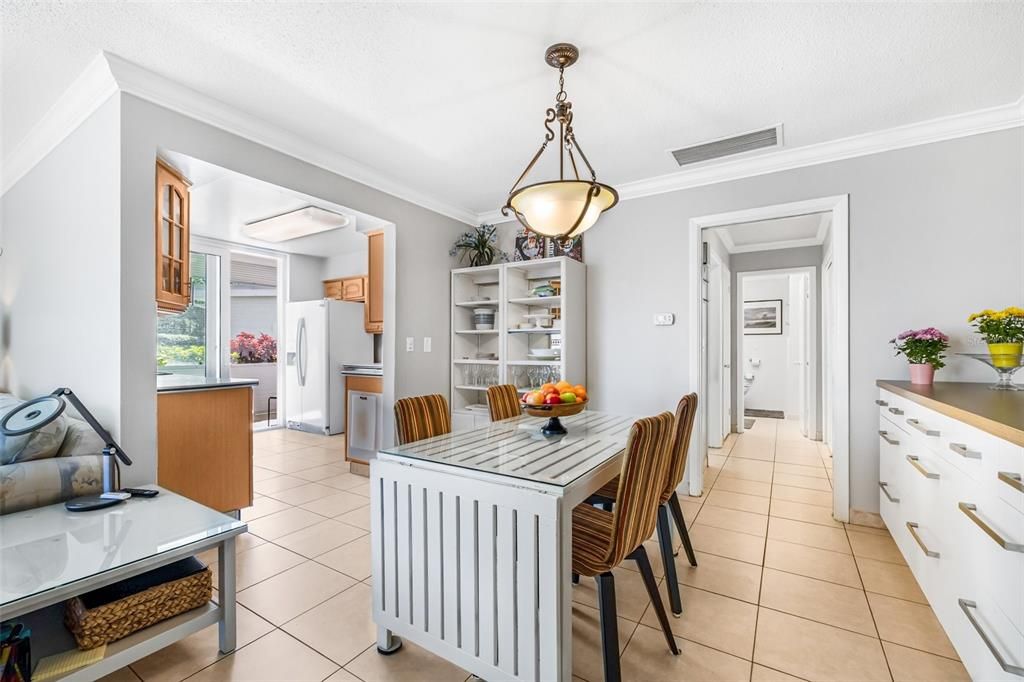 В аренду: $2,950 (1 спален, 1 ванн, 925 Квадратных фут)