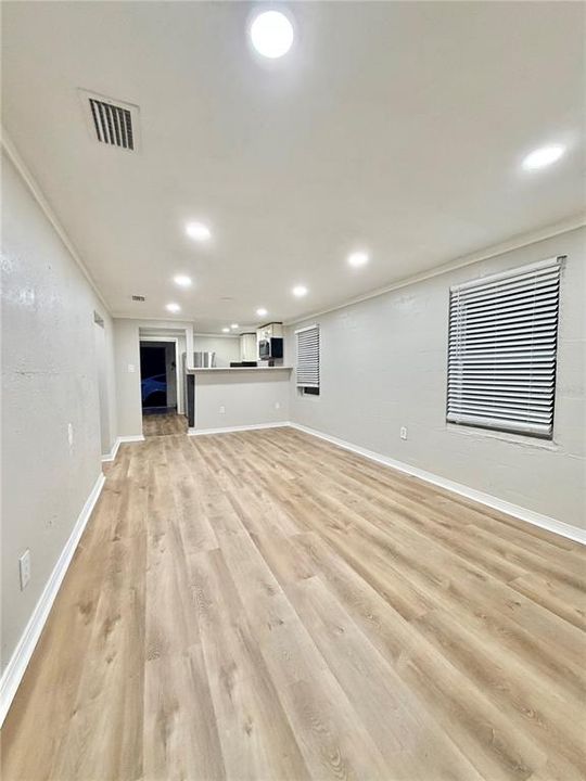 For Rent: $1,550 (3 beds, 1 baths, 1040 Square Feet)