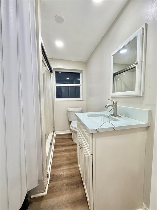 For Rent: $1,550 (3 beds, 1 baths, 1040 Square Feet)
