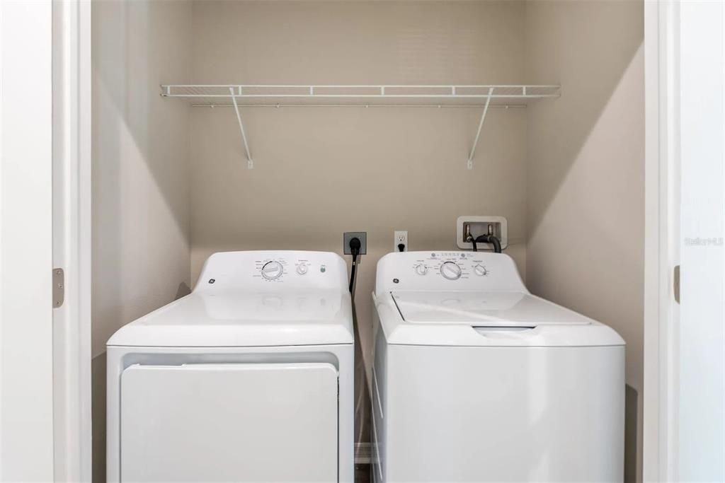For Rent: $2,450 (2 beds, 2 baths, 1605 Square Feet)