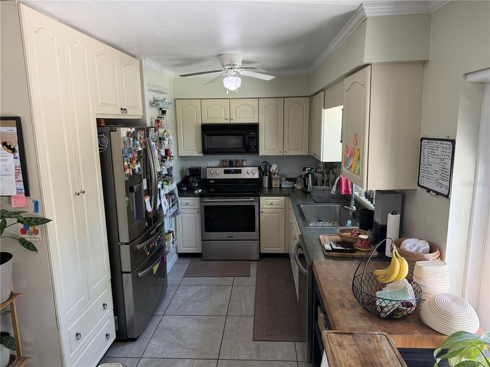 En Venta: $279,900 (3 camas, 1 baños, 1300 Pies cuadrados)