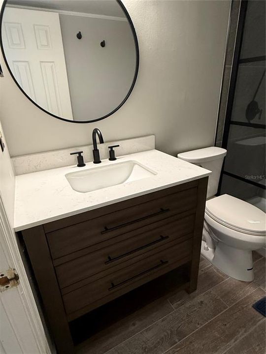 For Sale: $149,500 (2 beds, 1 baths, 873 Square Feet)