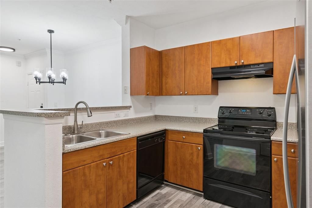 For Sale: $210,000 (2 beds, 2 baths, 1115 Square Feet)