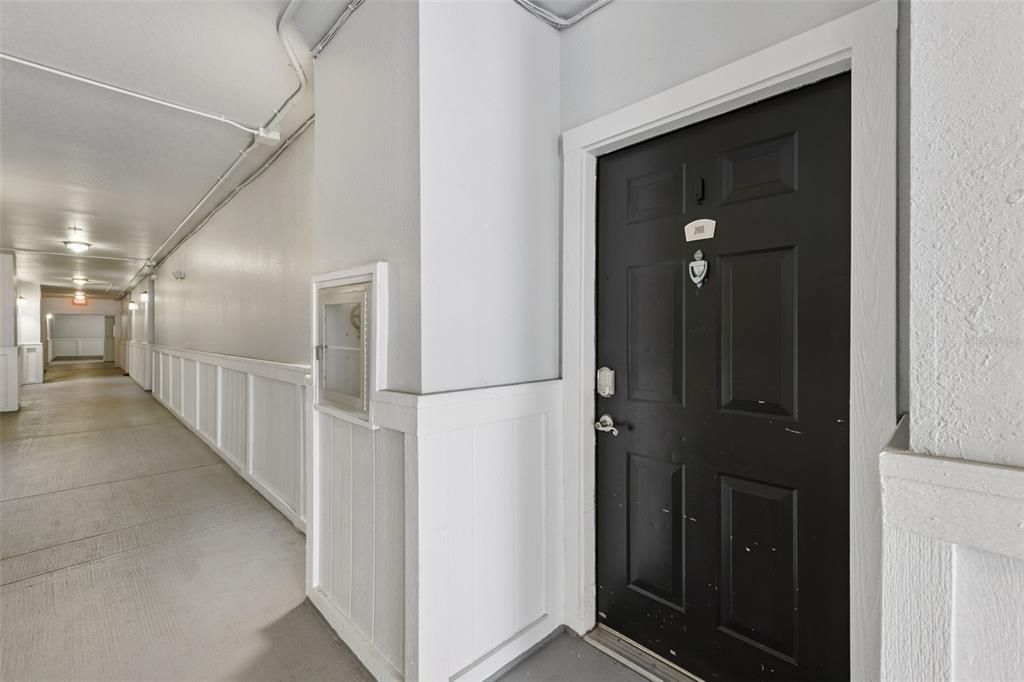 For Sale: $210,000 (2 beds, 2 baths, 1115 Square Feet)