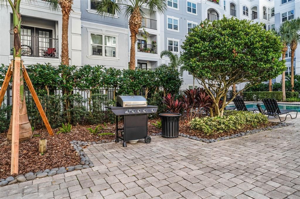 For Sale: $210,000 (2 beds, 2 baths, 1115 Square Feet)