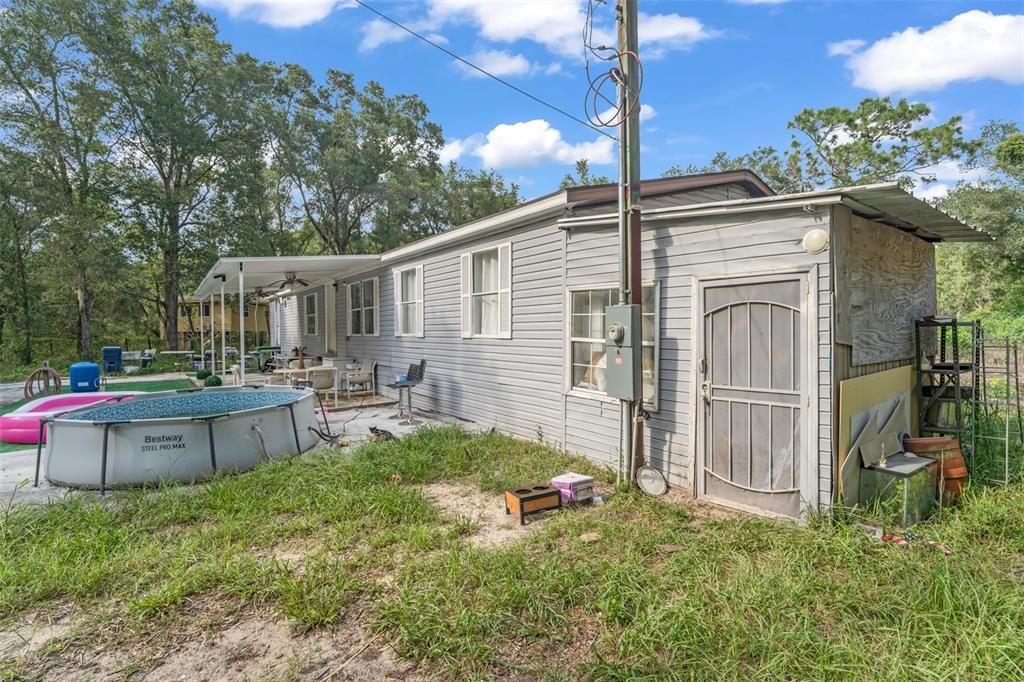 For Sale: $265,000 (6 beds, 4 baths, 1782 Square Feet)