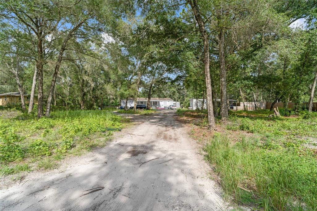 For Sale: $265,000 (6 beds, 4 baths, 1782 Square Feet)