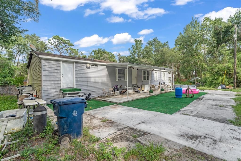 For Sale: $265,000 (6 beds, 4 baths, 1782 Square Feet)