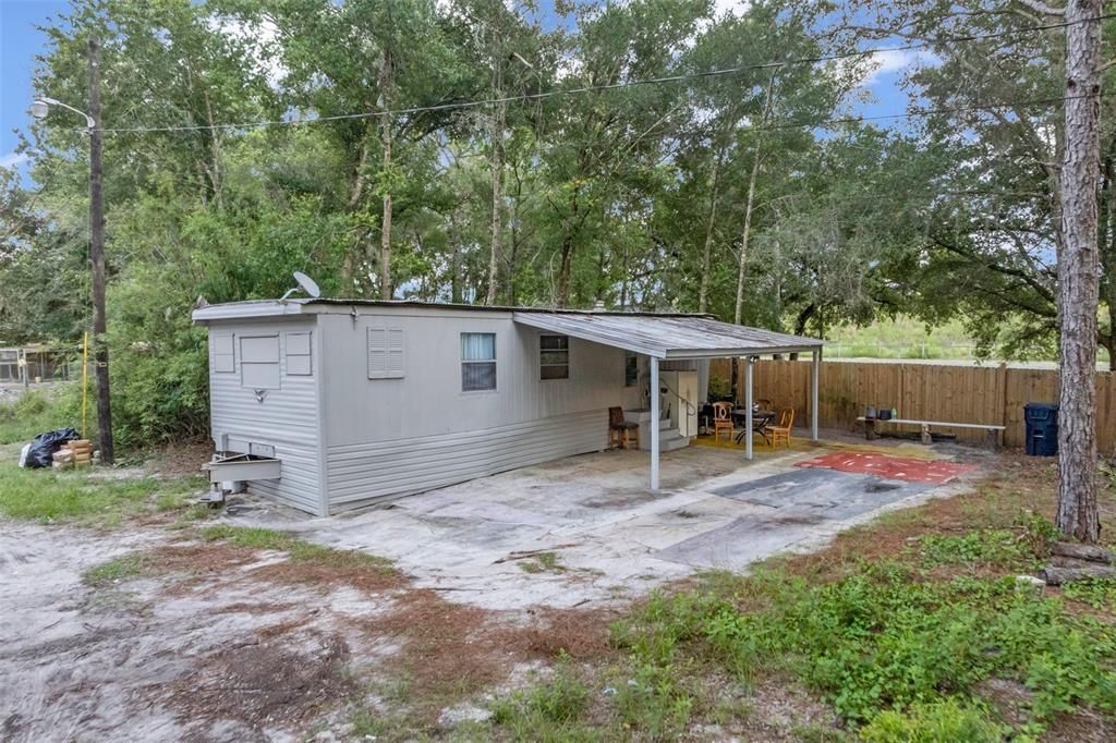 For Sale: $265,000 (6 beds, 4 baths, 1782 Square Feet)
