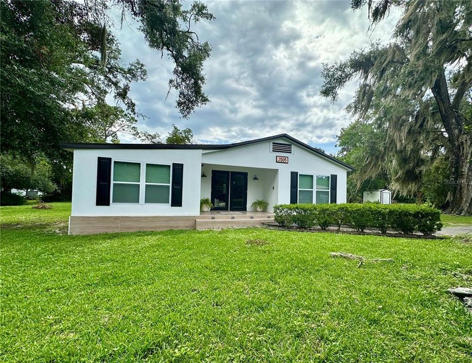 For Sale: $269,000 (3 beds, 2 baths, 1432 Square Feet)