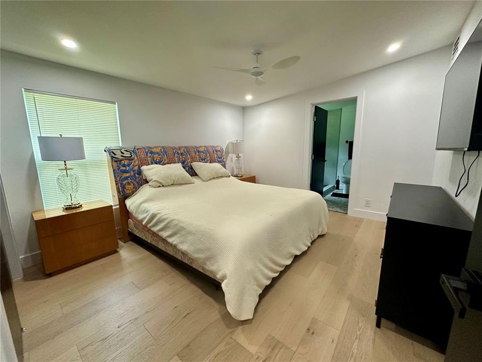 For Sale: $269,000 (3 beds, 2 baths, 1432 Square Feet)