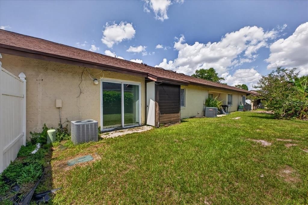 For Sale: $195,000 (2 beds, 2 baths, 1316 Square Feet)