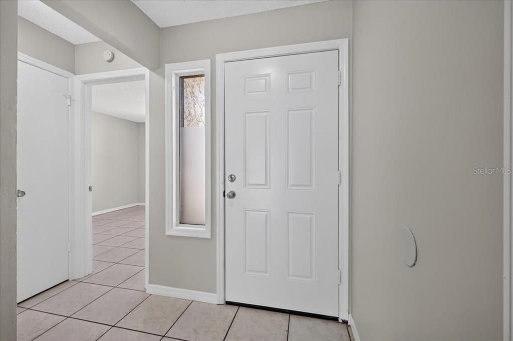 For Sale: $195,000 (2 beds, 2 baths, 1316 Square Feet)