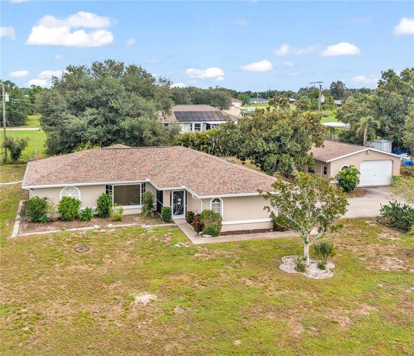 For Sale: $315,000 (2 beds, 3 baths, 1544 Square Feet)