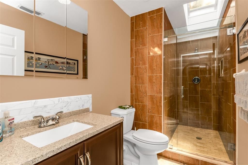 For Sale: $315,000 (2 beds, 3 baths, 1544 Square Feet)