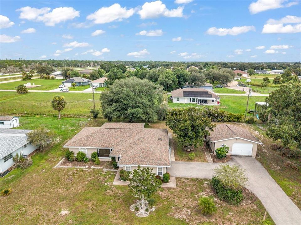 For Sale: $315,000 (2 beds, 3 baths, 1544 Square Feet)