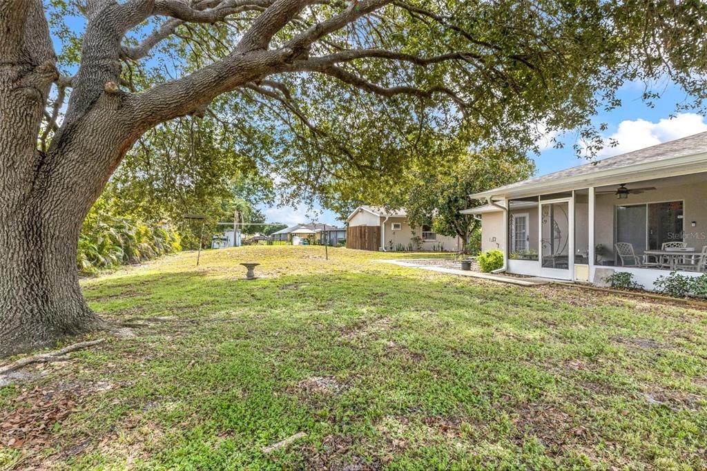 For Sale: $315,000 (2 beds, 3 baths, 1544 Square Feet)