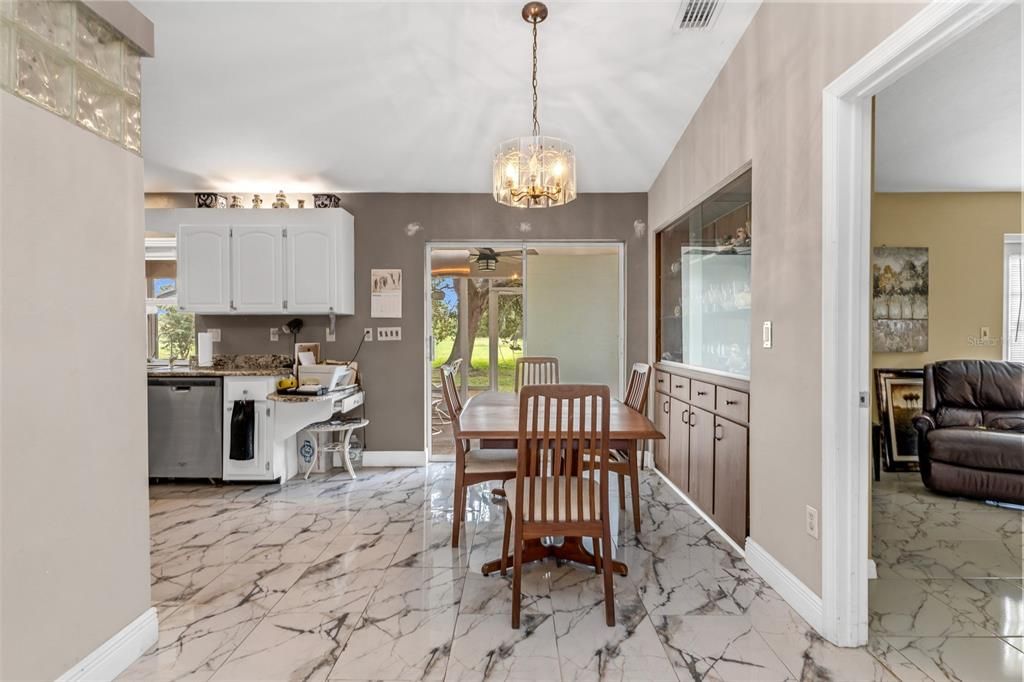 For Sale: $315,000 (2 beds, 3 baths, 1544 Square Feet)