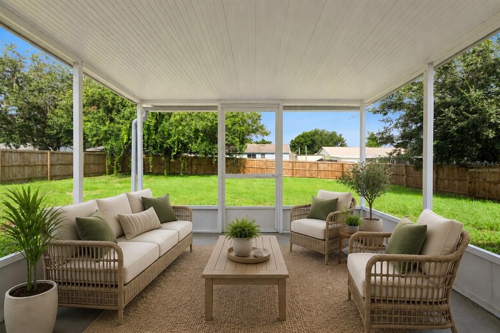 Active With Contract: $325,000 (3 beds, 2 baths, 1246 Square Feet)