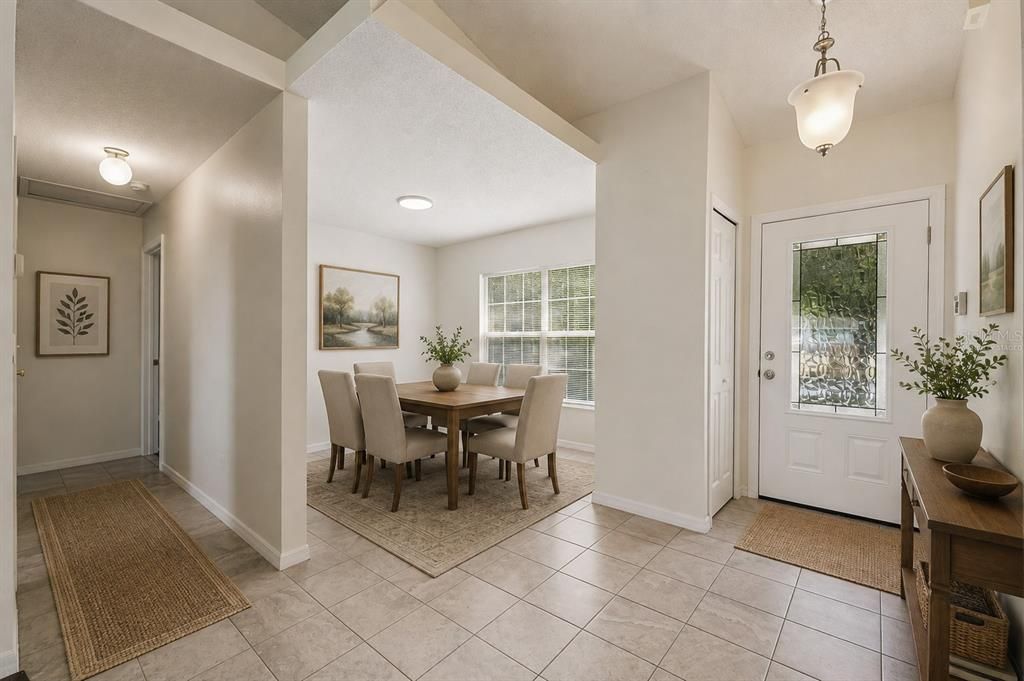 Active With Contract: $325,000 (3 beds, 2 baths, 1246 Square Feet)
