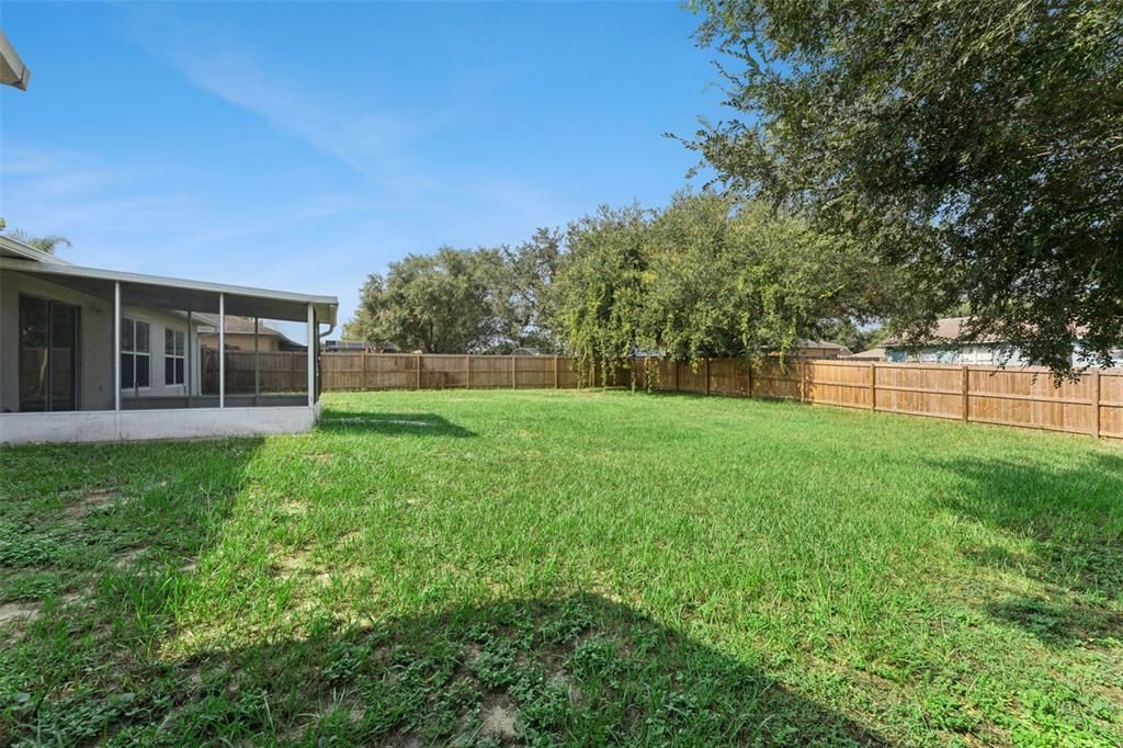 Active With Contract: $325,000 (3 beds, 2 baths, 1246 Square Feet)