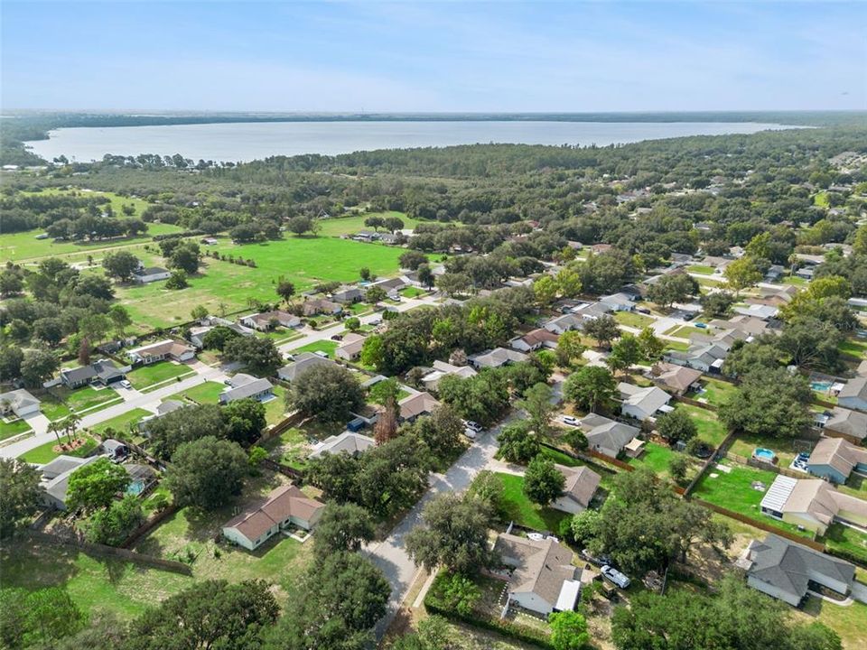 Active With Contract: $325,000 (3 beds, 2 baths, 1246 Square Feet)