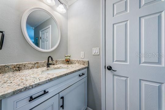En Venta: $349,900 (2 camas, 2 baños, 1420 Pies cuadrados)