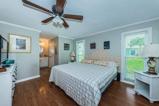 En Venta: $349,900 (2 camas, 2 baños, 1420 Pies cuadrados)