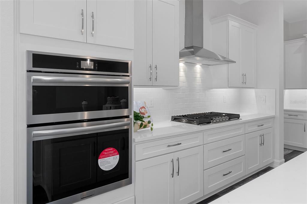 На продажу: $615,000 (3 спален, 3 ванн, 2606 Квадратных фут)