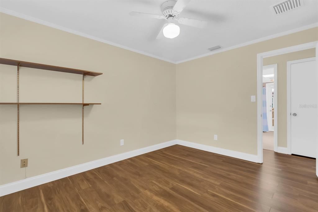 En Venta: $675,000 (4 camas, 2 baños, 2868 Pies cuadrados)