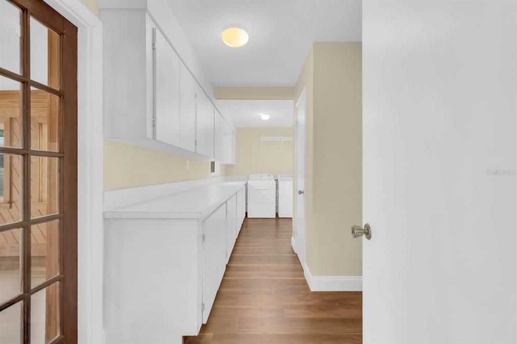 En Venta: $675,000 (4 camas, 2 baños, 2868 Pies cuadrados)