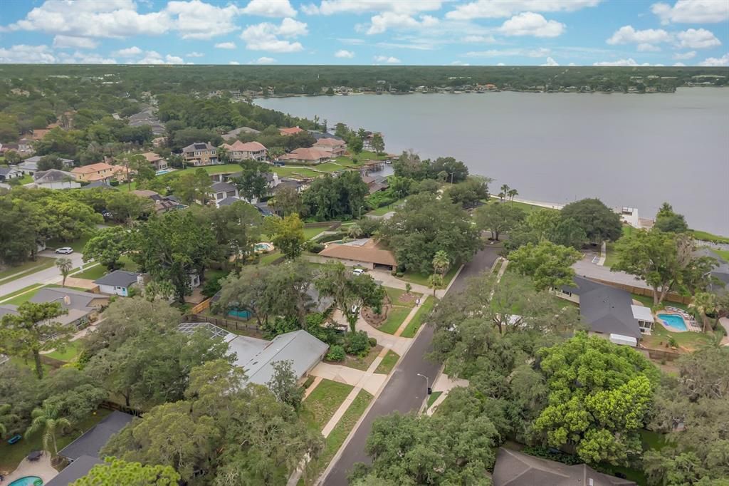 En Venta: $675,000 (4 camas, 2 baños, 2868 Pies cuadrados)