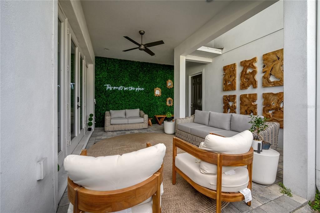 For Rent: $6,500 (5 beds, 3 baths, 2612 Square Feet)