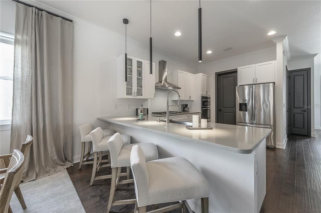 For Rent: $6,500 (5 beds, 3 baths, 2612 Square Feet)