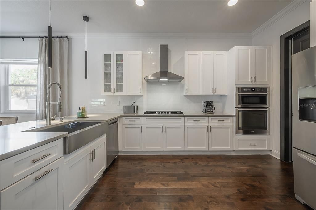 For Rent: $6,500 (5 beds, 3 baths, 2612 Square Feet)