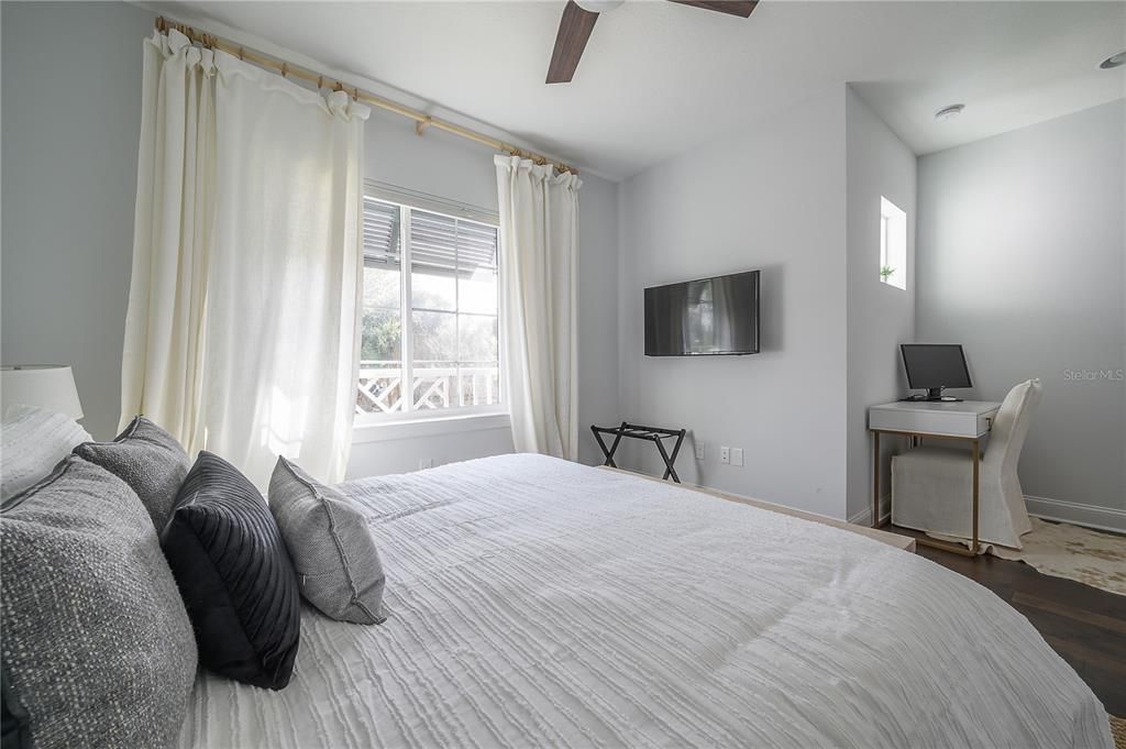 For Rent: $6,500 (5 beds, 3 baths, 2612 Square Feet)