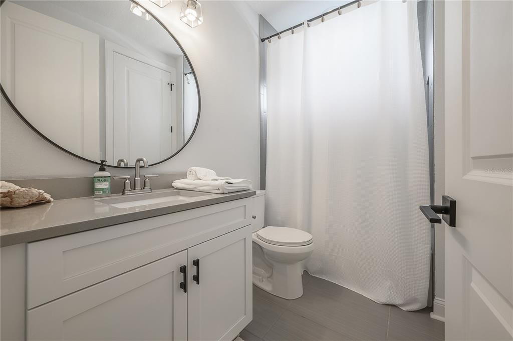 For Rent: $6,500 (5 beds, 3 baths, 2612 Square Feet)
