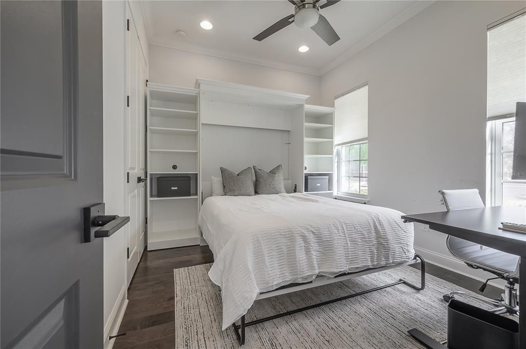 For Rent: $6,500 (5 beds, 3 baths, 2612 Square Feet)