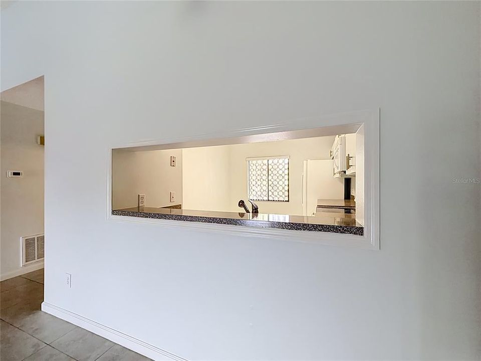 For Sale: $200,000 (2 beds, 2 baths, 1341 Square Feet)