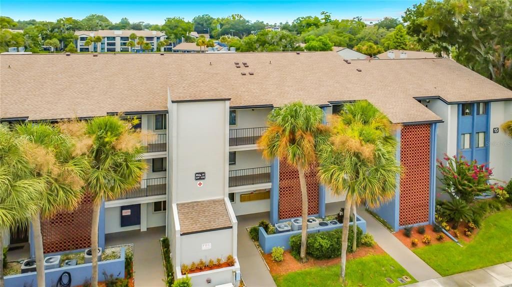For Sale: $200,000 (2 beds, 2 baths, 1341 Square Feet)