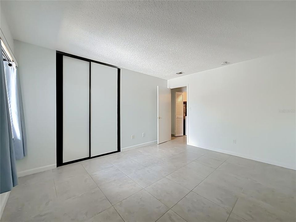 For Sale: $200,000 (2 beds, 2 baths, 1341 Square Feet)
