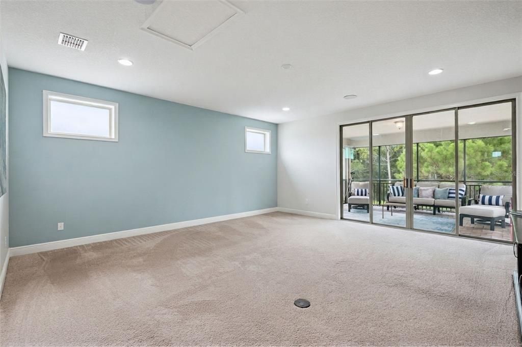 For Sale: $775,000 (4 beds, 4 baths, 3413 Square Feet)