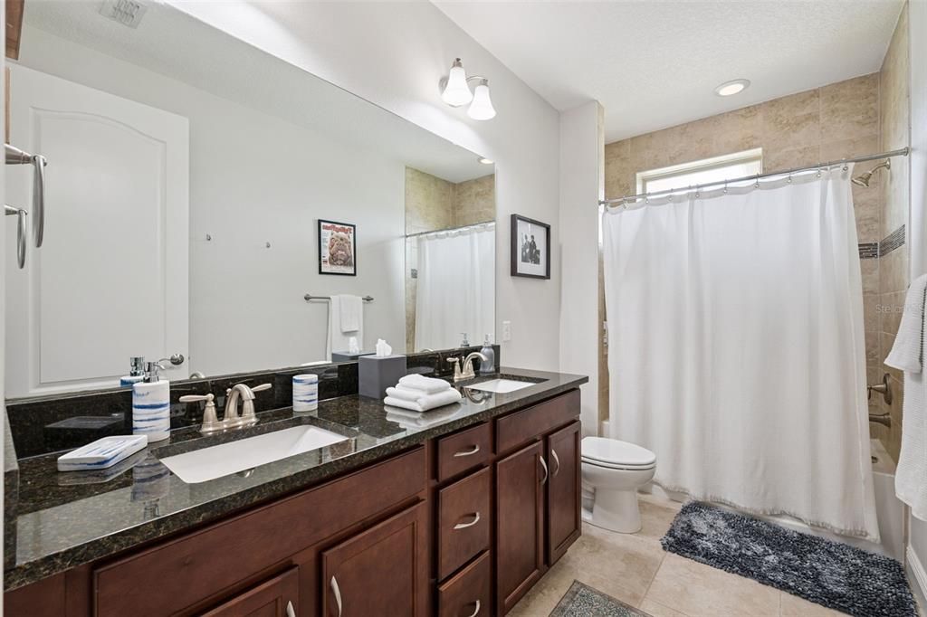 For Sale: $775,000 (4 beds, 4 baths, 3413 Square Feet)
