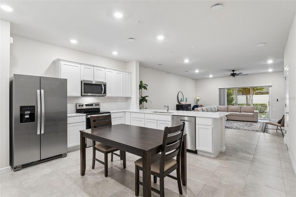 For Sale: $399,900 (3 beds, 2 baths, 1907 Square Feet)