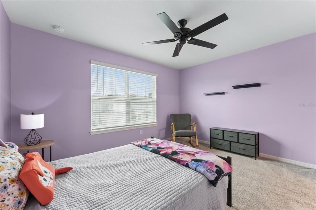 For Sale: $399,900 (3 beds, 2 baths, 1907 Square Feet)