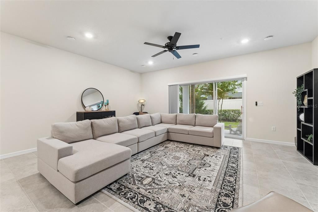 For Sale: $399,900 (3 beds, 2 baths, 1907 Square Feet)