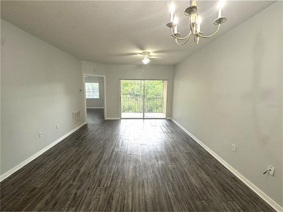 For Sale: $155,000 (3 beds, 2 baths, 1151 Square Feet)