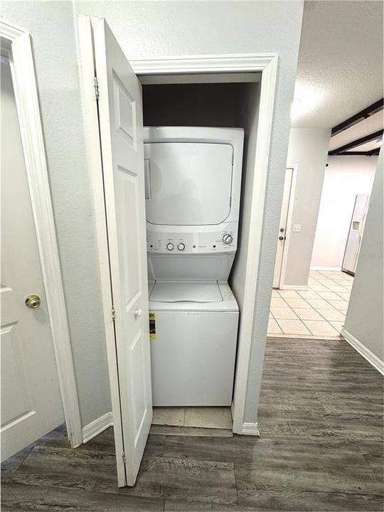 For Sale: $155,000 (3 beds, 2 baths, 1151 Square Feet)