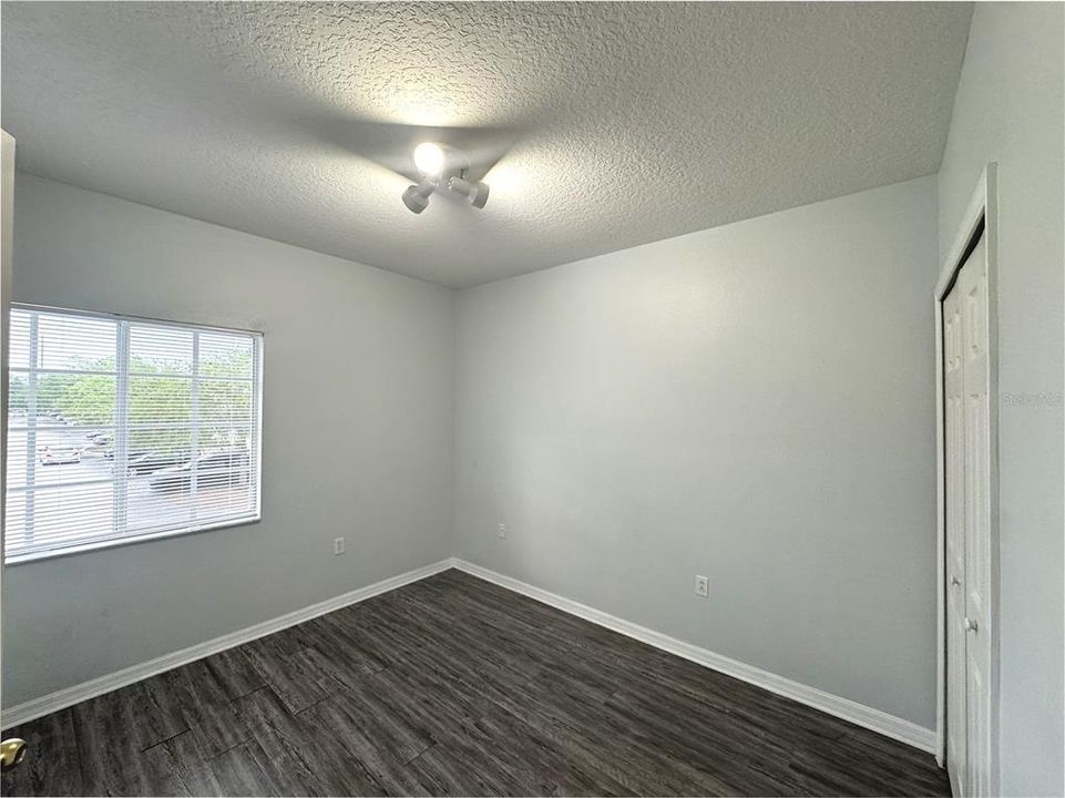 For Sale: $155,000 (3 beds, 2 baths, 1151 Square Feet)