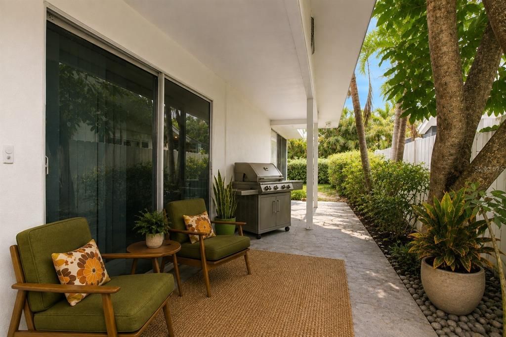 En Venta: $549,900 (2 camas, 2 baños, 1430 Pies cuadrados)